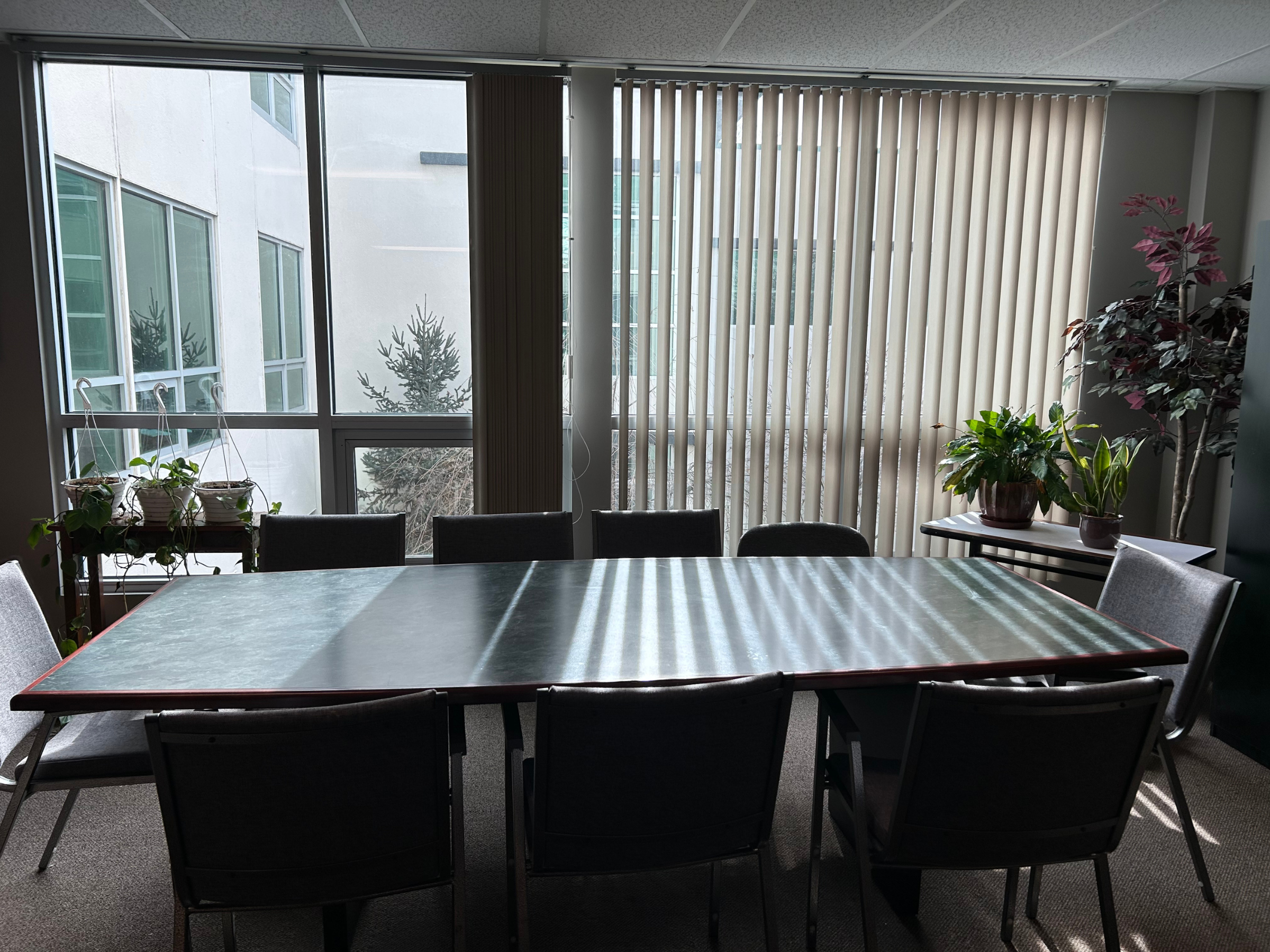 monarch-counseling-conference-table